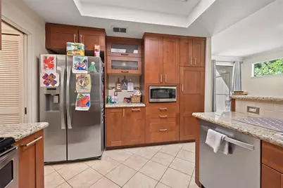 268 Litchfield Lane, Houston, TX 77024 - Photo 8