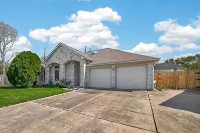 8203 Paddington Place Drive, Houston, TX 77083 - Photo 2