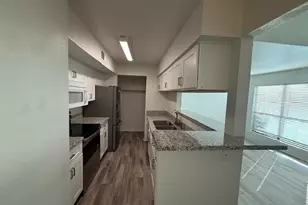 7200 W T C Jester Blvd, Houston, TX 77088 - Photo 10