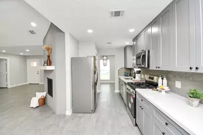 9726 Springmont Drive, Houston, TX 77080 - Photo 1