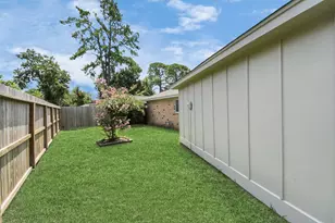 9726 Springmont Dr, Houston, TX 77080 - Photo 40