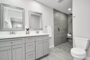 9726 Springmont Dr, Houston, TX 77080 - Photo 28