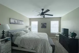 2642 Skyview Ridge Ct, Houston, TX 77047 - Photo 14