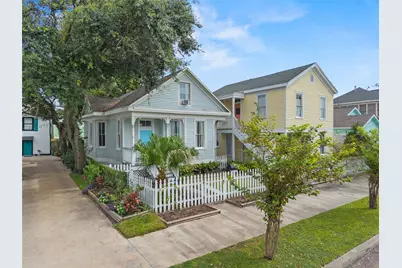 2115 Avenue O 1/2, Galveston, TX 77550 - Photo 2