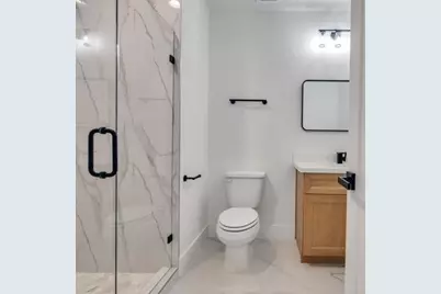 2711 Delano Street, Houston, TX 77004 - Photo 36