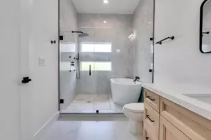 2711 Delano St, Houston, TX 77004 - Photo 44