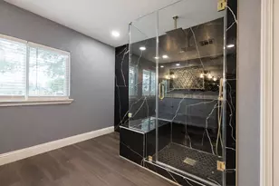 606 E Ahldag Ave, Wharton, TX 77488 - Photo 14