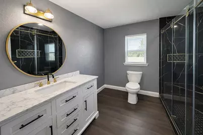 606 E Ahldag Avenue, Wharton, TX 77488 - Photo 18