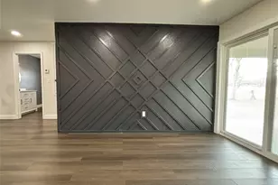 606 E Ahldag Ave, Wharton, TX 77488 - Photo 6