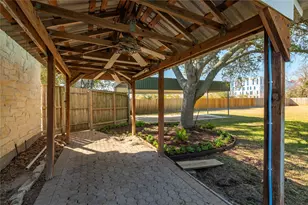 204 Leisure Ln, Friendswood, TX 77546 - Photo 16