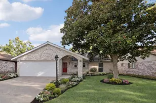 11118 Cedarview Ln, Houston, TX 77041 - Photo 2