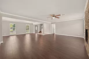 1102 Belaya Ln, Houston, TX 77090 - Photo 4