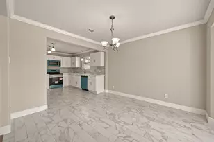 1102 Belaya Ln, Houston, TX 77090 - Photo 6