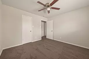 1102 Belaya Ln, Houston, TX 77090 - Photo 24