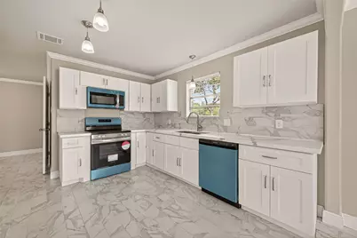 1102 Belaya Lane, Houston, TX 77090 - Photo 8