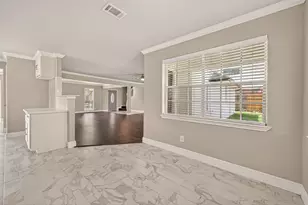 1102 Belaya Ln, Houston, TX 77090 - Photo 14