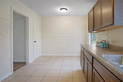 5946 Beldart Street, Houston, TX 77033 - Photo 8