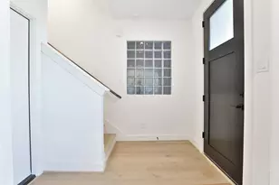 1020 W 15th 1/2 St, Houston, TX 77008 - Photo 4