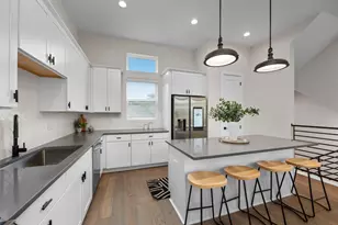 326 Eastwood St, Houston, TX 77011 - Photo 16