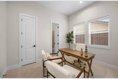 326 Eastwood Street, Houston, TX 77011 - Photo 10