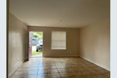 703 Barren Springs Drive #C, Houston, TX 77090 - Photo 2