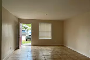 703 Barren Springs Dr, Houston, TX 77090 - Photo 2
