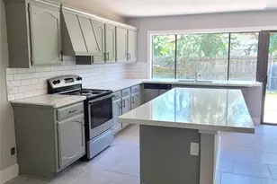 15623 Mendocino Dr, Houston, TX 77083 - Photo 2