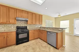 18123 Memorial Falls Dr, Tomball, TX 77375 - Photo 12