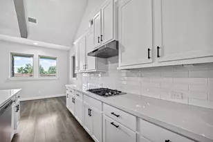 2600 Golden Palms Ln, Texas City, TX 77568 - Photo 14