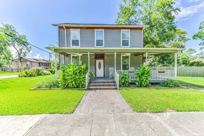 503 W Blum Street, Alvin, TX 77511 - Photo 2