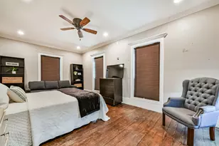 503 W Blum St, Alvin, TX 77511 - Photo 22