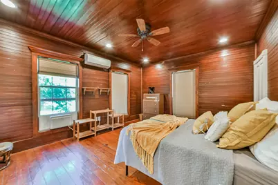 503 W Blum Street, Alvin, TX 77511 - Photo 24