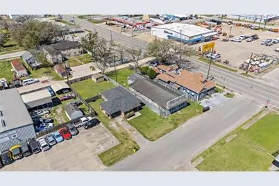 1004 Houston Street, Rosenberg, TX 77471 - Photo 8