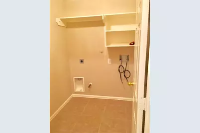 203 Fairwind Trail Drive, Conroe, TX 77385 - Photo 16