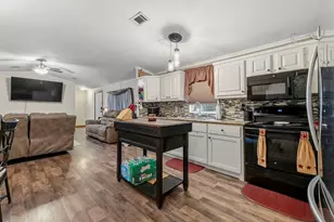165 Black Walnut, Livingston, TX 77351 - Photo 24