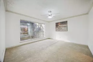 45 Bayou Pointe Dr, Houston, TX 77063 - Photo 28