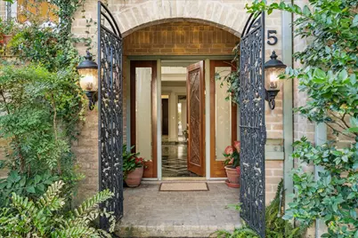 45 Bayou Pointe Drive, Houston, TX 77063 - Photo 2