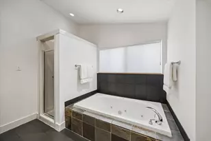 6322 Haskell St, Houston, TX 77007 - Photo 20