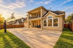 6315 Logan Creek Ln, Sugar Land, TX 77479 - Photo 2