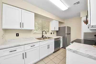 9001 Imogene Street #A, Houston, TX 77036 - Photo 6