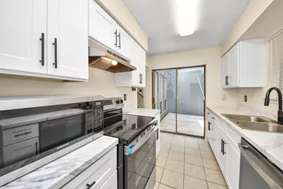 9001 Imogene Street #A, Houston, TX 77036 - Photo 8