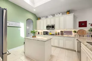 288 Dawn Brook Ln, Conroe, TX 77384 - Photo 10