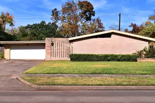 5126 Beechnut St, Houston, TX 77096 - Photo 2