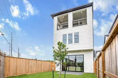 1008 Golden Nectar, Houston, TX 77008 - Photo 6