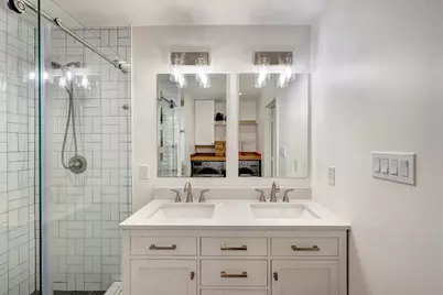 4536 Sunburst Street, Bellaire, TX 77401 - Photo 14