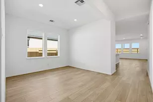 631 Yaupon Holly Dr, Rosenberg, TX 77741 - Photo 2