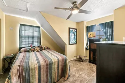 9010 Point Barrow Road, Beach City, TX 77523 - Photo 32