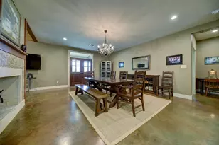 2003 Oak Ridge Rd, Weimar, TX 78962 - Photo 10