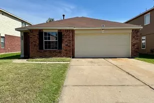 611 Hawthorne Pasture Rd, Rosenberg, TX 77471 - Photo 1
