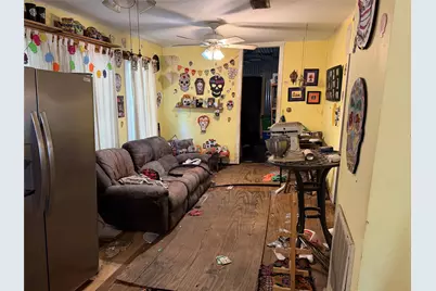 508 W Republic Avenue, Baytown, TX 77520 - Photo 4